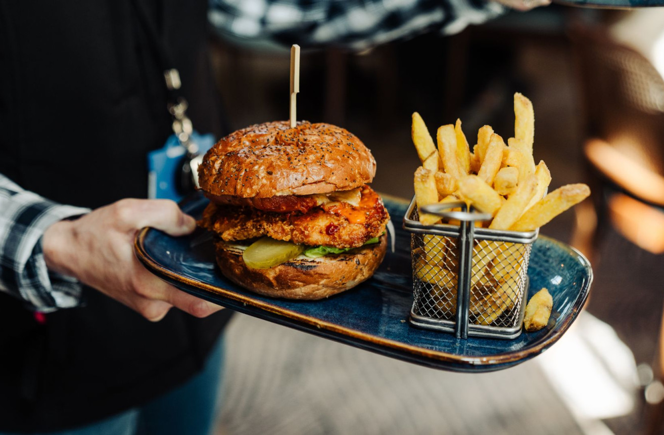Hoburne Park Refurb food image 1920x1080 v2